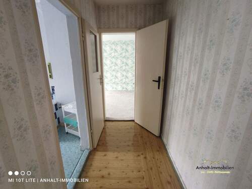 Haus re - OG - Flur2 - 