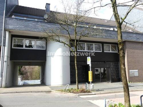 Wohn- und GeschäftshausHausfassade - Gepflegtes Wohn- und Geschäftshaus in zentraler Lage von Remscheid