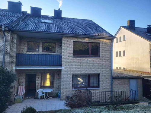 Hausrückseite - 7 Zimmer Doppelhaushälfte zum Kaufen in Aachen
