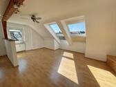 IMG_2943.jpg - Eibach ! Chice, sehr helle 2-Zi.-DG-Whg., 52 m² mit Einbauküche, ohne Balkon