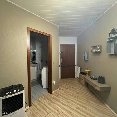 Diele - 2 Zimmer Etagenwohnung zum Kaufen in Wiesbaden