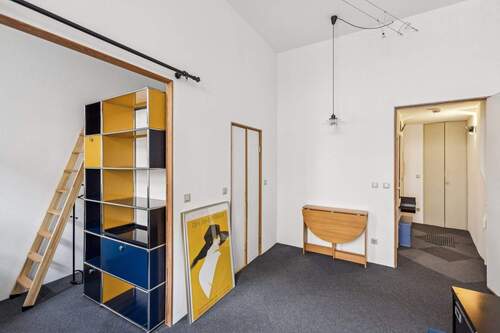 Der Blick zu allen Räumen mit 3,40 m Deckenhöhe - 