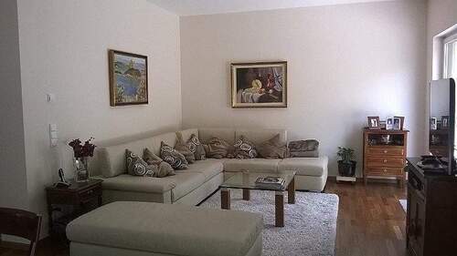 Wohnen - Doppelhaushälfte mit 252,00 m&sup2; in Wiesbaden zum Kaufen