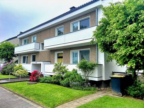 Frontansicht - Wohnen im Grünen - 2 Balkone, 3 Zimmer, TG-Stellplatz