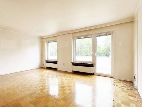 Wohnzimmer - 3 Zimmer Etagenwohnung zum Kaufen in Meerbusch