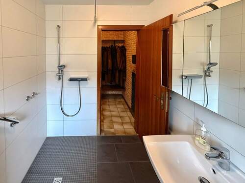 EG altersgerechtes Duschbad - 