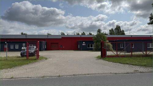 IMG_E6359 - Gewerbekomplex mit direkter Verkehrsanbindung an die A24