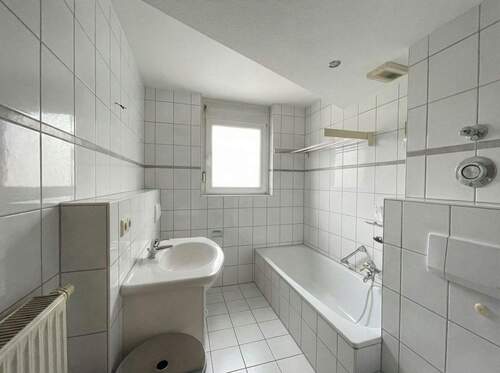 Badezimmer - 3 Zimmer Etagenwohnung in Leipzig