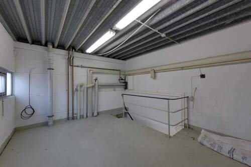 Halle 3 - Halle in Hochheim zum Kaufen