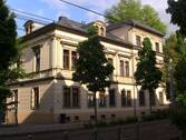 Hausansicht - Zentrumsnahe 2-Raum-Wohnung mit Balkon! Vermietet!
