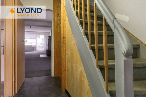 Eingangsbereich - 4 Zimmer Reihenendhaus in Marl