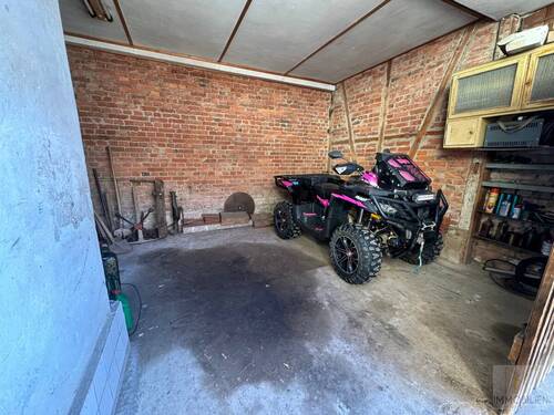 Garage - 