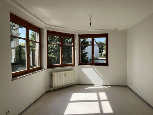Schlafzimmer - Etagenwohnung mit 86,70 m² in Schwabach zum Kaufen
