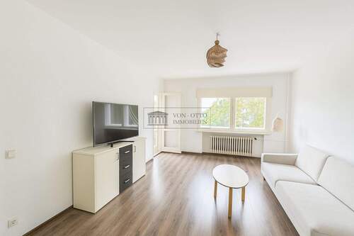 1 - Helle Wohnung mit großzügigem Balkon in ruhiger Lage Weddings