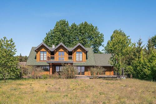 Hausansicht, Gartenblick - 7 Zimmer Einfamilienhaus in Päwesin