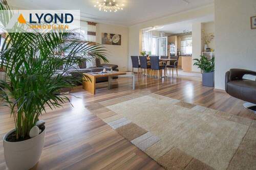 Wohn-/Essbereich EG - 