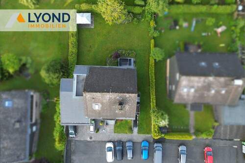 Lufbildaufnahme - 9 Zimmer Mehrfamilienhaus, Wohnhaus in Willingen (Upland)