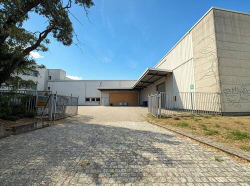 Einfahrt - Hallen-Industriefläche in Berlin