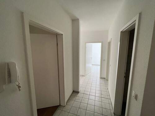 Flur - 3 Zimmer Etagenwohnung in Leipzig