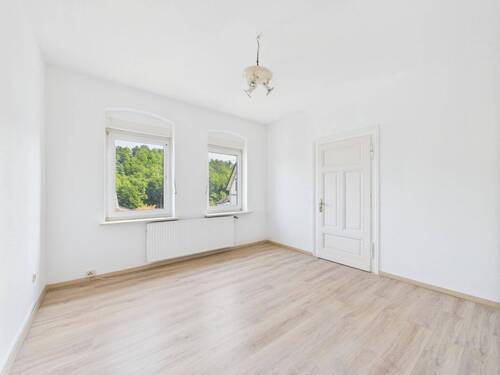 Wohnzimmer Obergeschoss - 6 Zimmer Mehrfamilienhaus, Wohnhaus zum Kaufen in Siegen