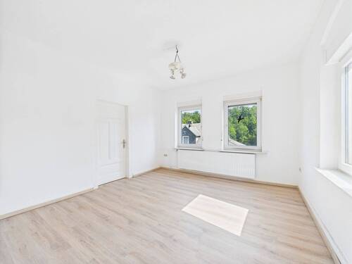 Schlafzimmer Obergeschoss - 6 Zimmer Mehrfamilienhaus, Wohnhaus in Siegen