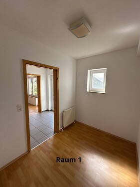 Raum 1 - Büro mit 92,00 m&sup2; in Wiesenbach zum Kaufen