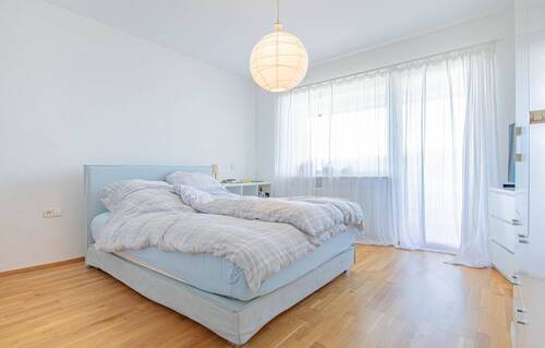 Schlafzimmer1 - 