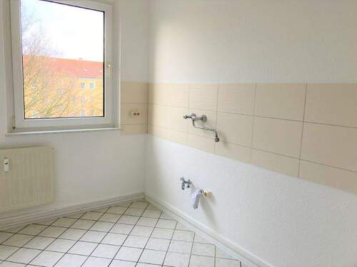 Küche - 3 Zimmer Etagenwohnung zur Miete in Senftenberg