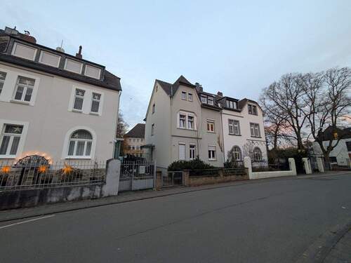 Nachbarschaft rechts - Mehrfamilienhaus, Wohnhaus in Köln zum Kaufen