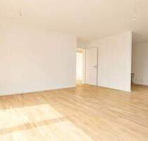 Stellplatz geschenkt - hochwertige Familienwohnung mit großem Balkon & Gäste-WC! - Radebeul