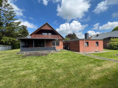 Außenansicht - 5 Zimmer Einfamilienhaus zum Kaufen in Lütjenwestedt