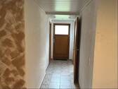 Flur mit Ausgang zum Garten - 