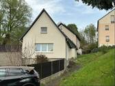 Seitenansicht - 4 Zimmer Einfamilienhaus in Oelsnitz