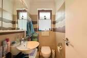 13. Gäste WC - 