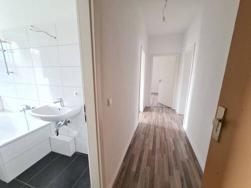 20220210_105321 - 3 Zimmer Etagenwohnung zur Miete in Magdeburg