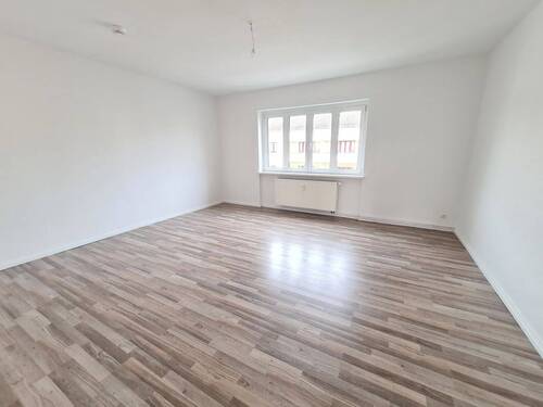 Zimmer1 - 3 Zimmer Etagenwohnung in Magdeburg