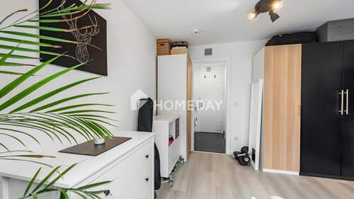 Wohnzimmer 1 - 1 Zimmer Etagenwohnung in Düsseldorf