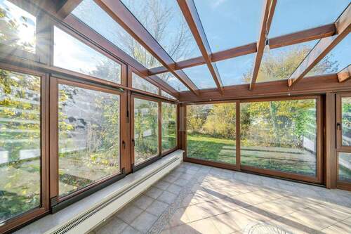 Lichtdurchfluteter Wintergarten - 