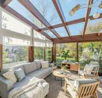 Großzügiges Reihenmittelhaus mit Wintergarten, Dachstudios und Garage in zentraler, ruhiger Wohnlage - Neu-Anspach