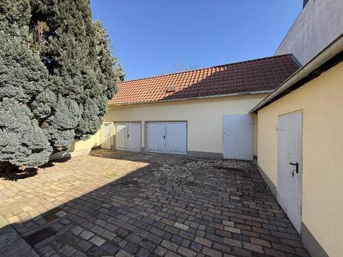 Innenhof - 6 Zimmer Einfamilienhaus in Muldestausee