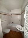 Badezimmer - Etagenwohnung mit 62,00 m² in Hamburg zur Miete