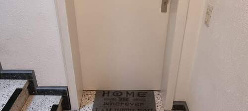 Wohnungseingang - Etagenwohnung mit 74,00 m² in Essen zur Miete