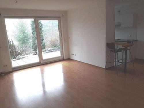 Wohnzimmer.jpg - Etagenwohnung mit 66,00 m&sup2; in Freital zur Miete