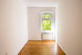 Zimmer 3 mit Fenster zum HH - 