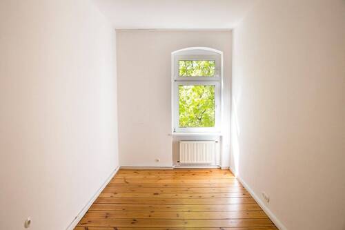 Zimmer 3 mit Fenster zum HH - 