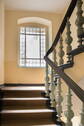 Treppenhaus mit Sisalteppich - 