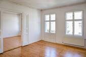 Zimmer 1 mit Blick in Zimmer 2 - 