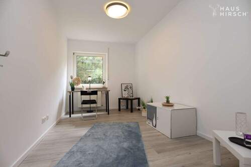 Büroräumlichkeit - Erstbezug nach Kernsanierung Altersgerechte 3,5-Zimmer Wohnung mit Aufzug und Stellplatz