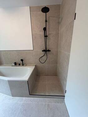 Dusche - 2 Zimmer Etagenwohnung in Stein