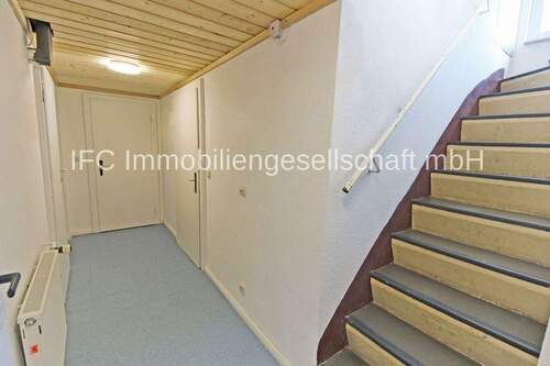 Flur- / Treppenbereich im UG - 